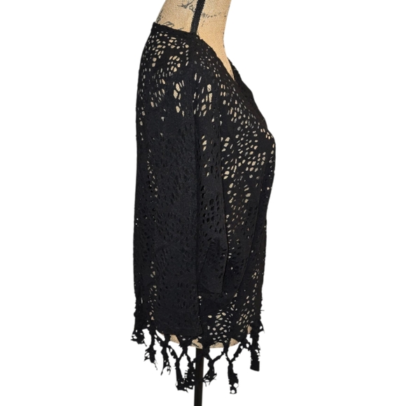 Mechant Dolman Sleeve Black Crochet Fringe Top Coverup Women's Size Medium - Picture 3 of 7
